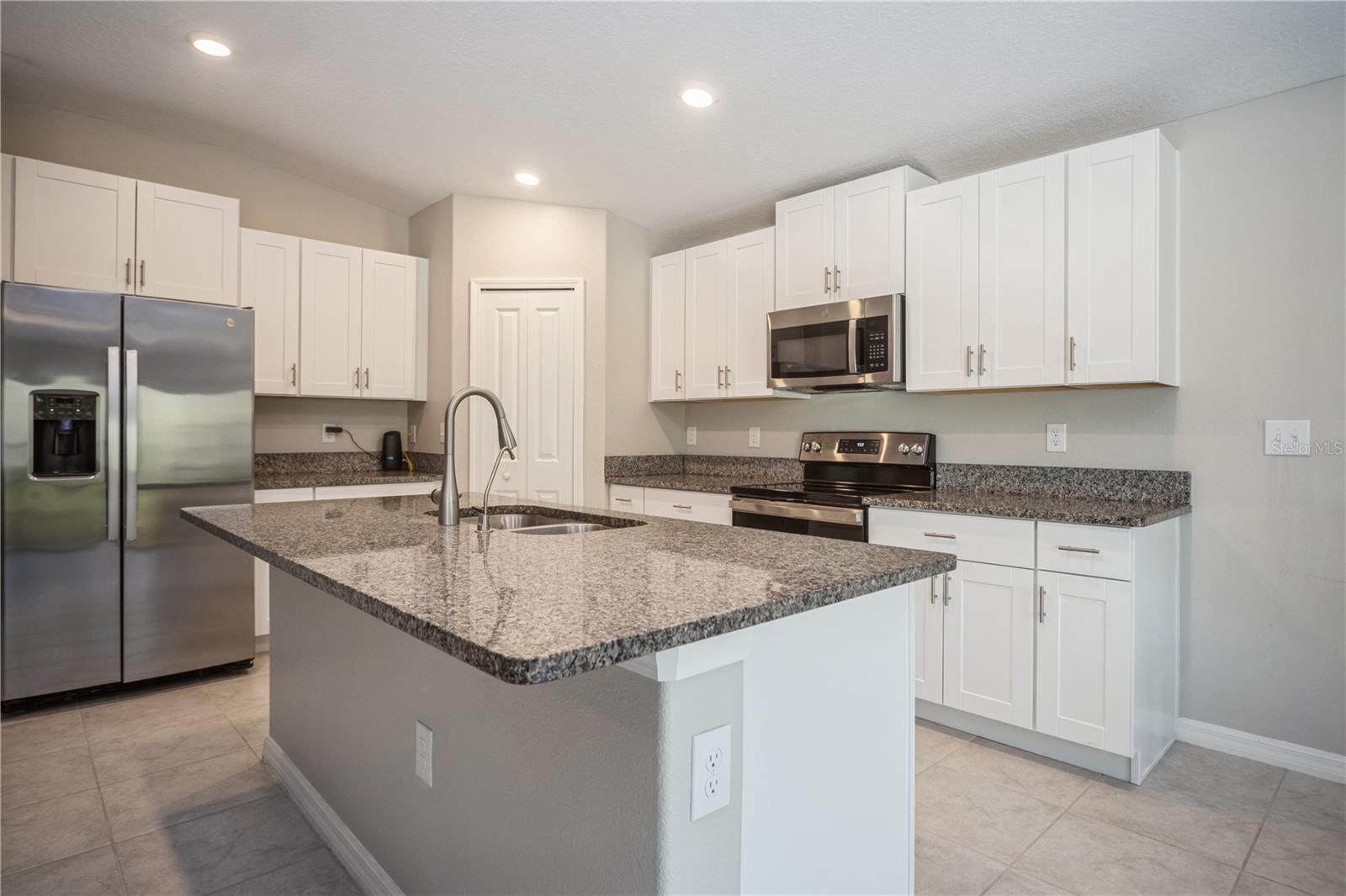 12967 WILDFLOWER MEADOW DR, RIVERVIEW, FL, 33579