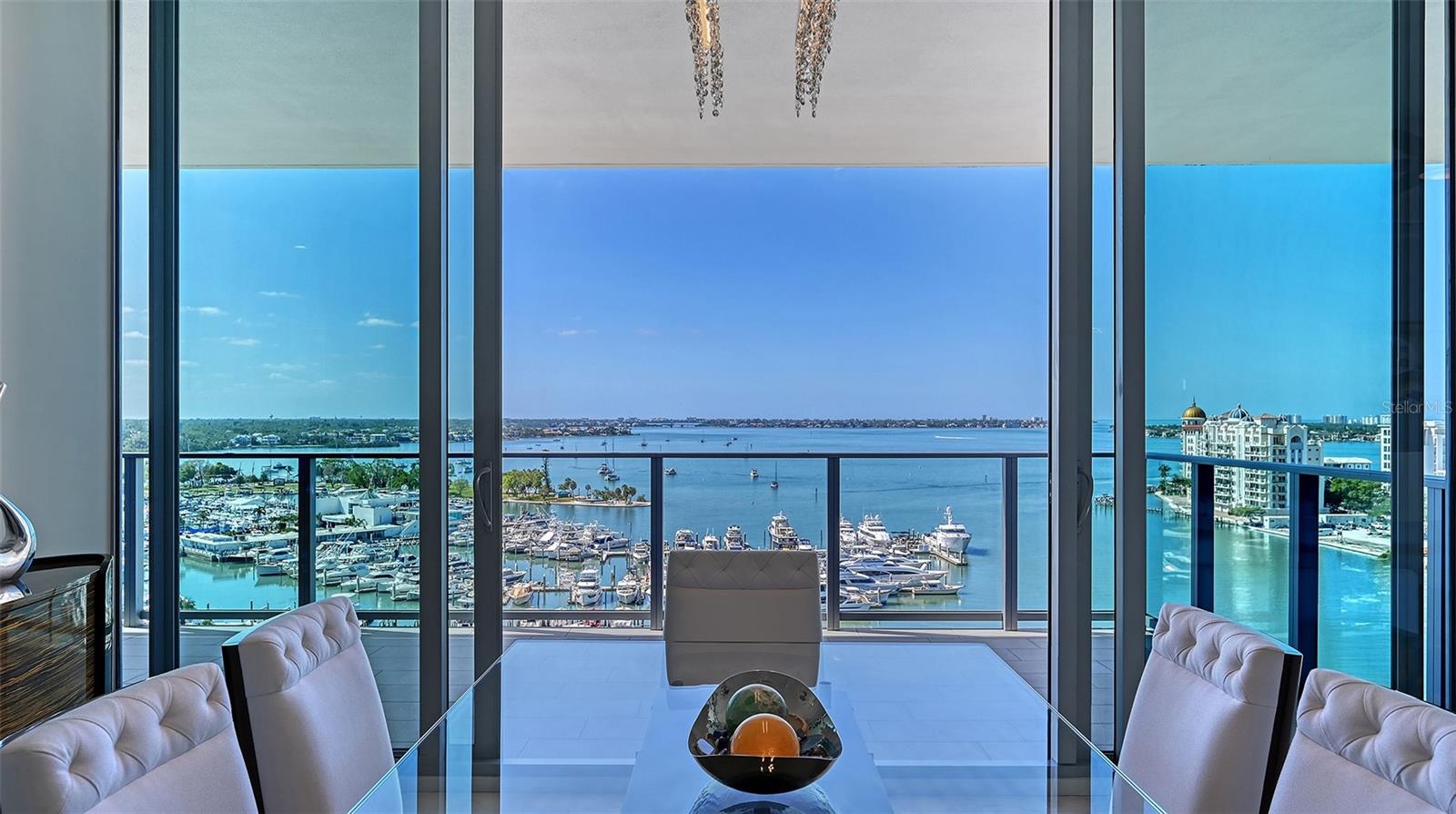 1155 N GULFSTREAM AVE #1107, SARASOTA, FL, 34236