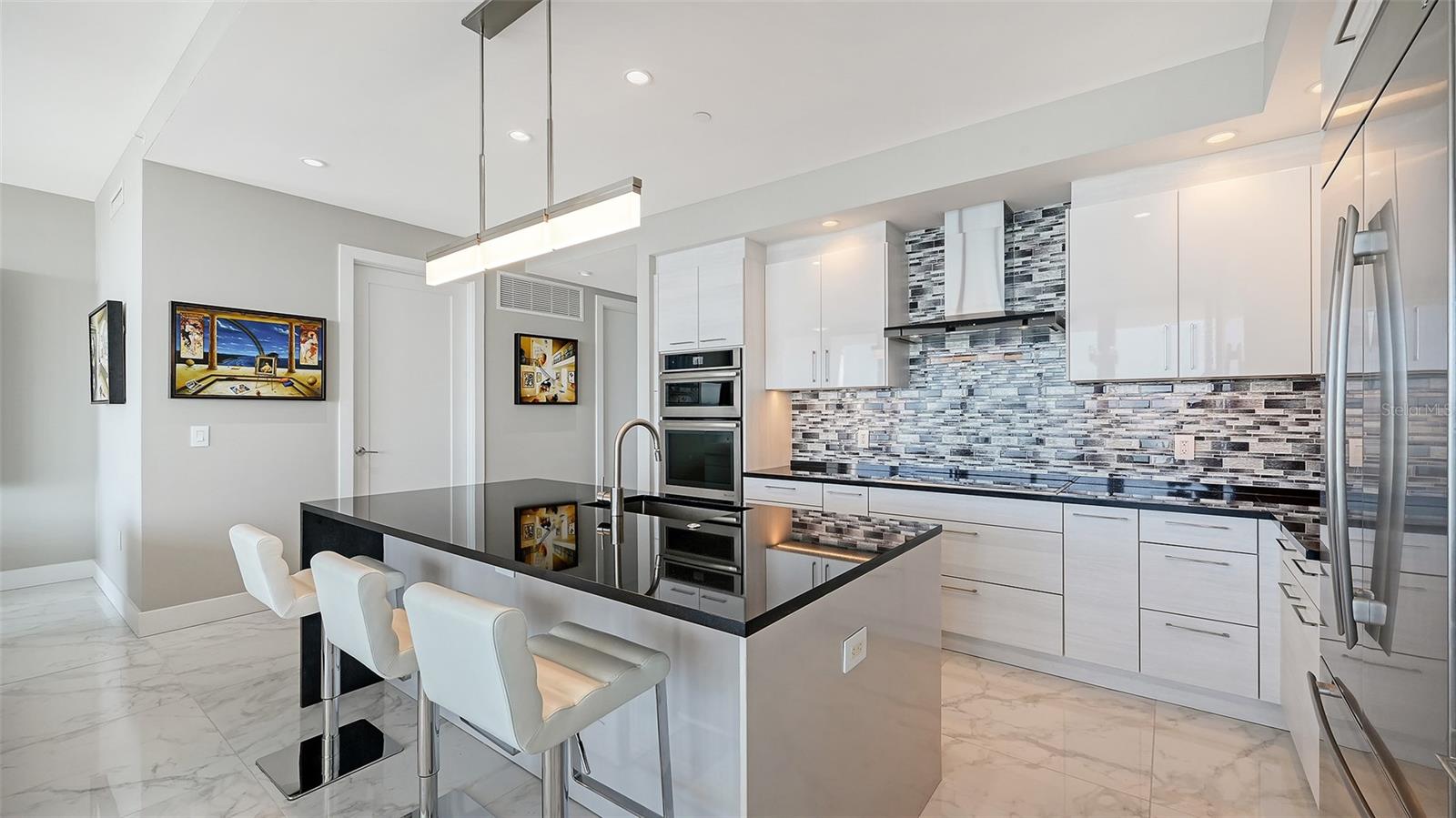 1155 N GULFSTREAM AVE #1107, SARASOTA, FL, 34236