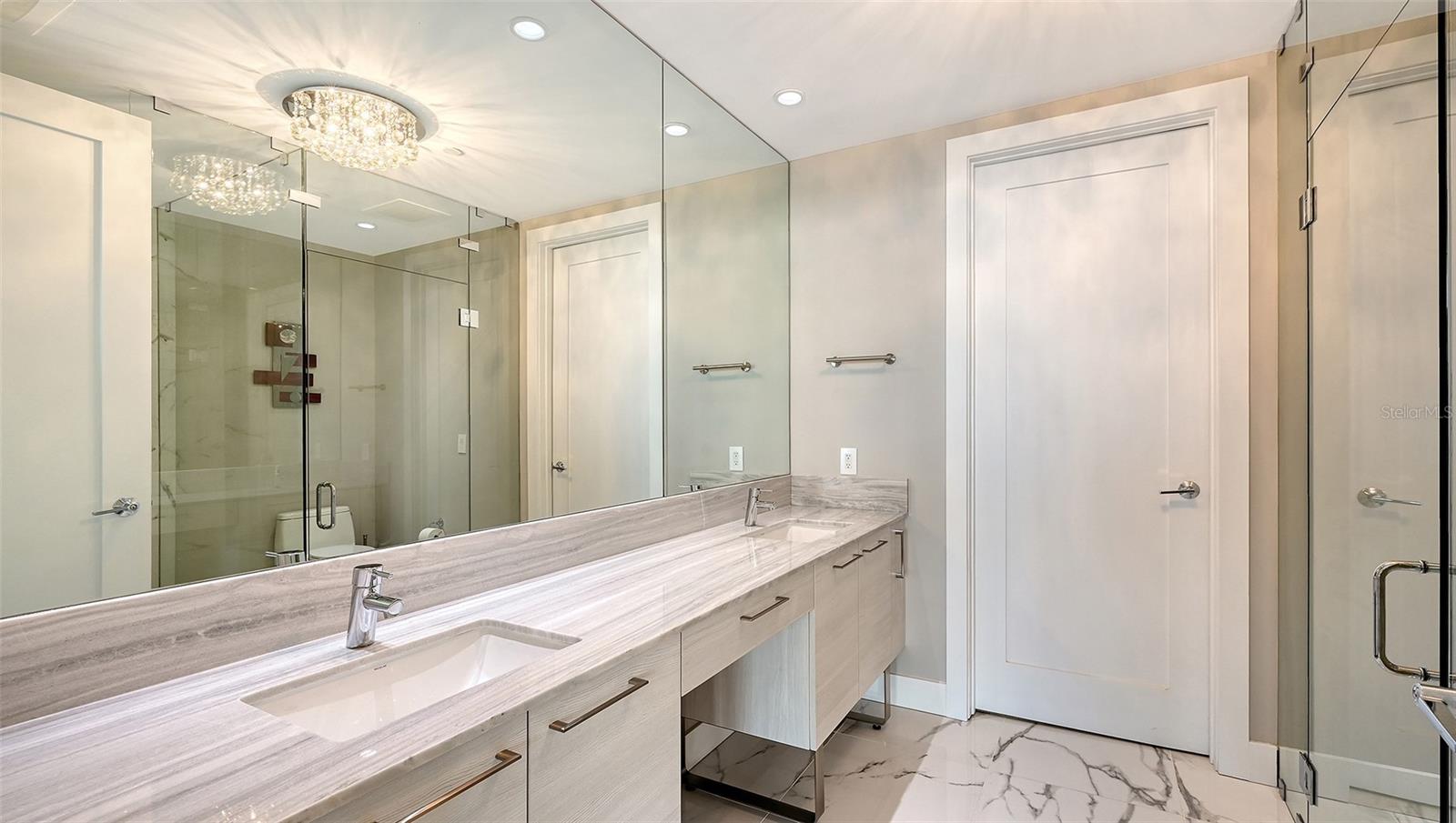 1155 N GULFSTREAM AVE #1107, SARASOTA, FL, 34236