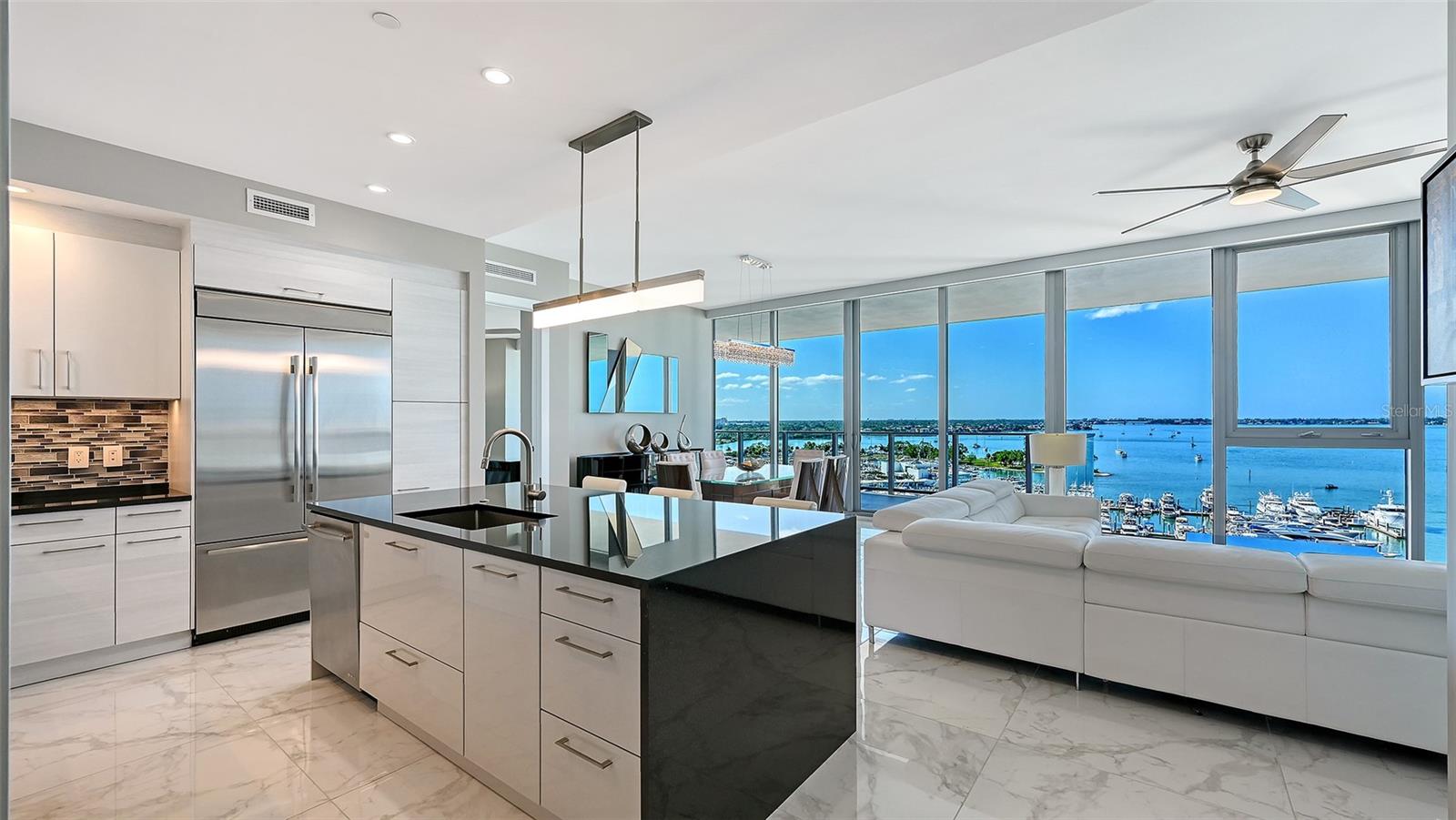 1155 N GULFSTREAM AVE #1107, SARASOTA, FL, 34236