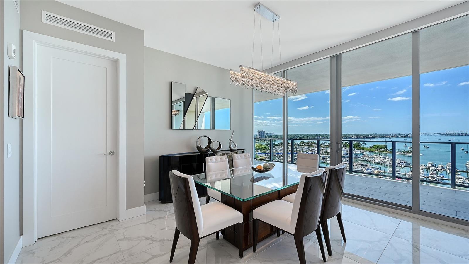 1155 N GULFSTREAM AVE #1107, SARASOTA, FL, 34236