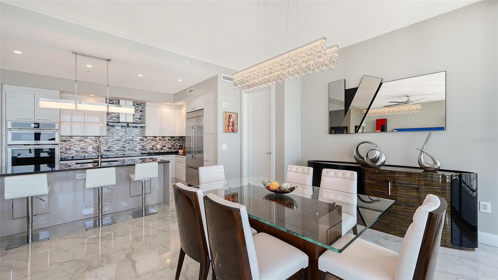 1155 N GULFSTREAM AVE #1107, SARASOTA, FL, 34236