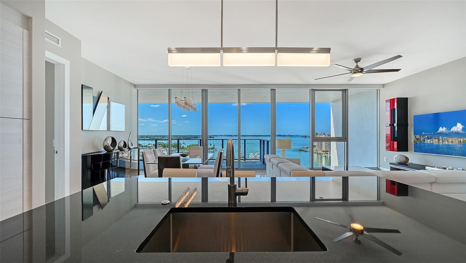 1155 N GULFSTREAM AVE #1107, SARASOTA, FL, 34236