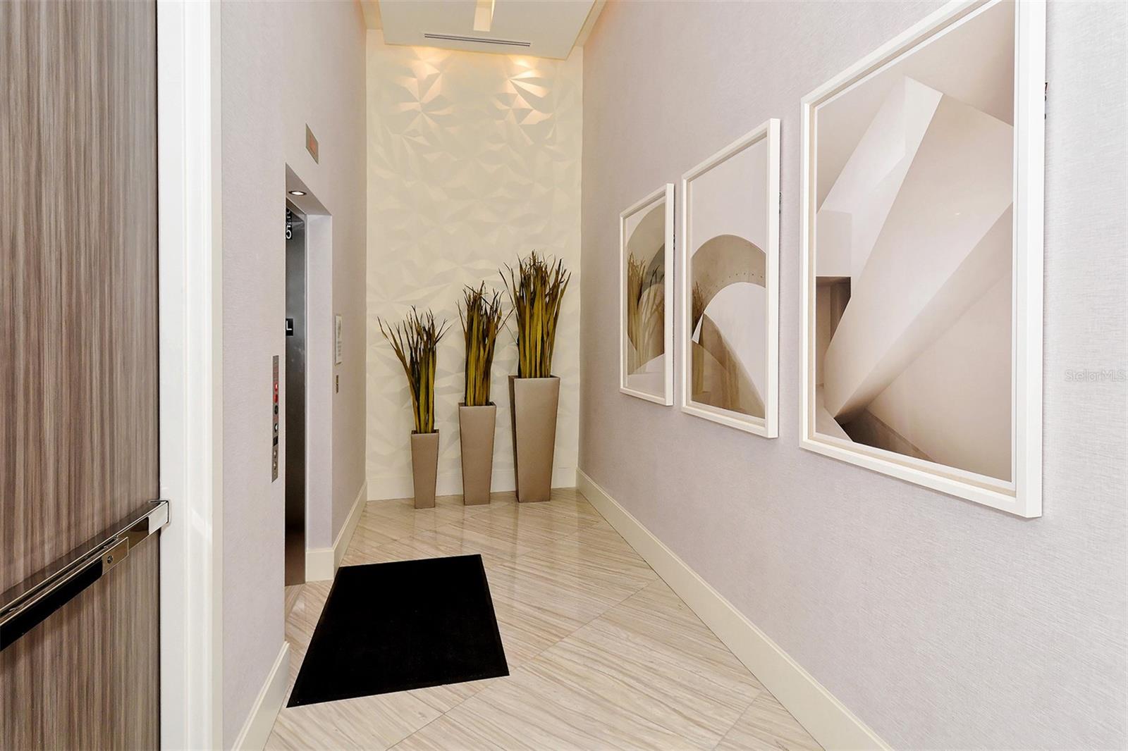 1155 N GULFSTREAM AVE #1107, SARASOTA, FL, 34236