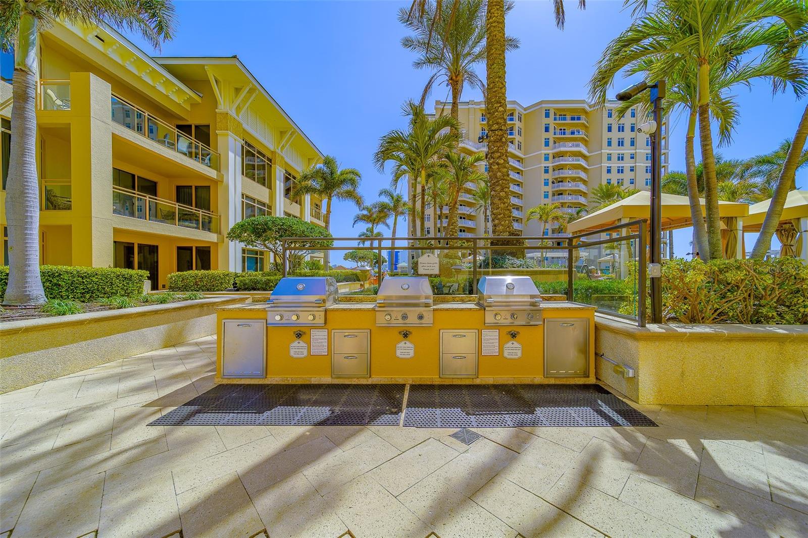 11 BAYMONT ST #1109, CLEARWATER BEACH, FL, 33767