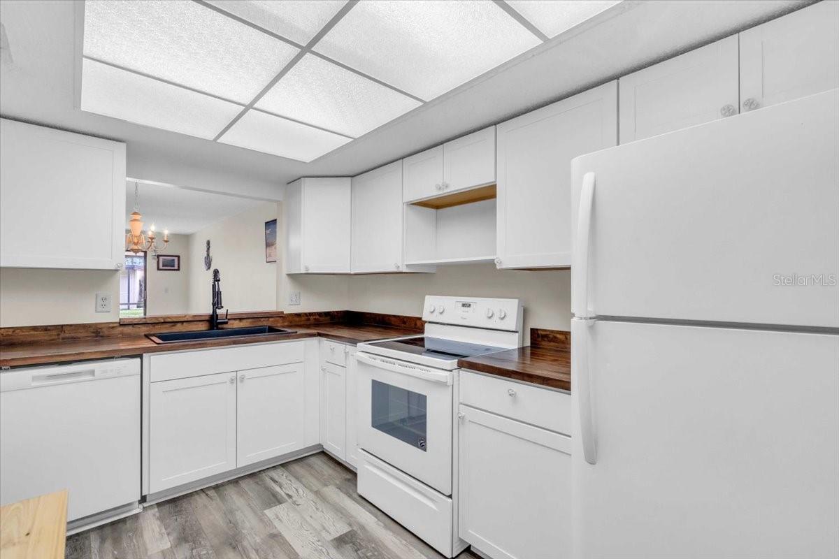 380 THREE LAKES LN #K, VENICE, FL, 34285