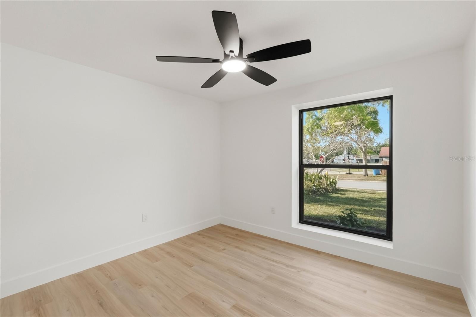 1023 MINEOLA CIR, PALM HARBOR, FL, 34683
