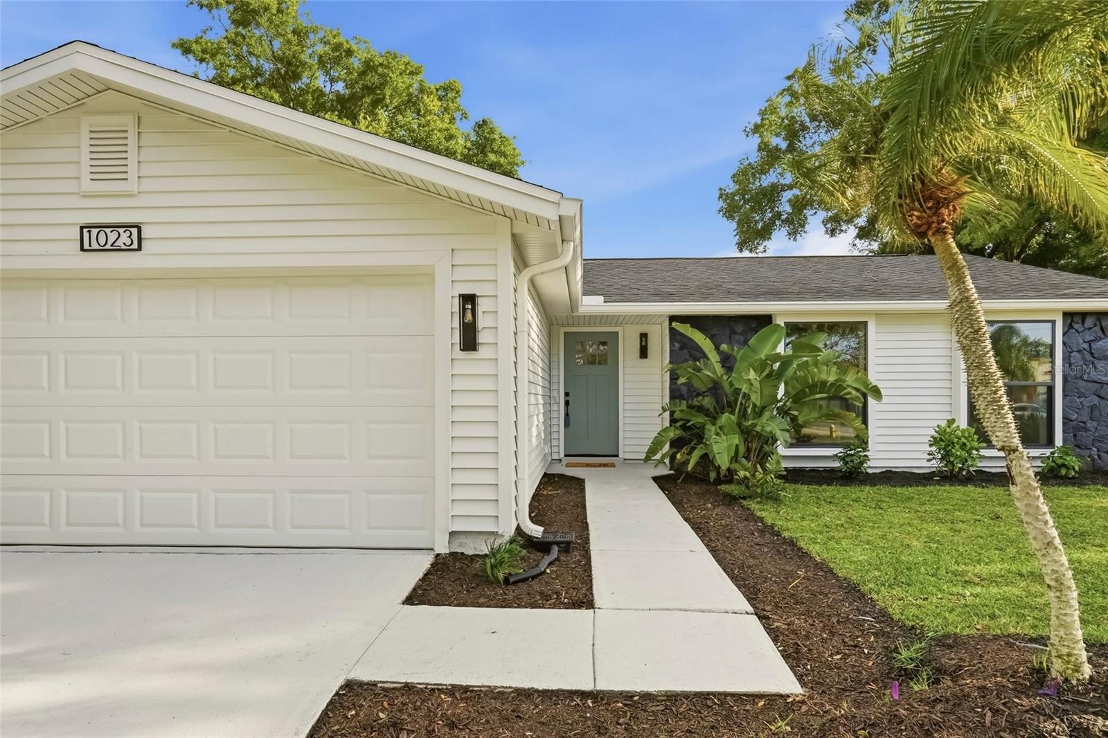 1023 MINEOLA CIR, PALM HARBOR, FL, 34683