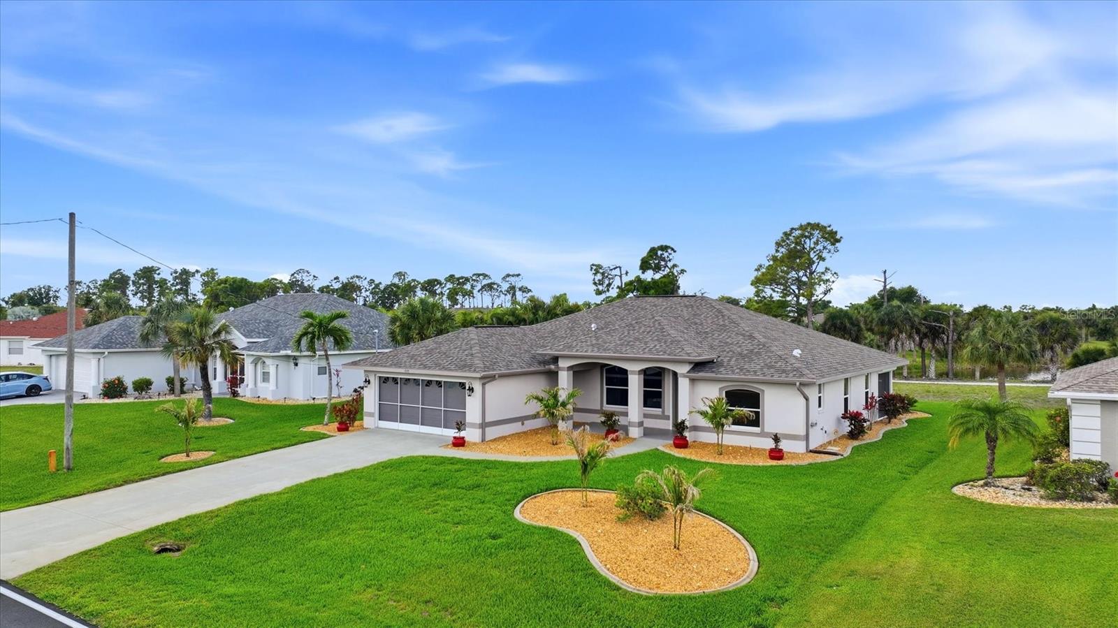 828 ROTONDA CIR, ROTONDA WEST, FL, 33947