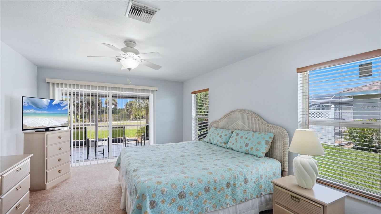 828 ROTONDA CIR, ROTONDA WEST, FL, 33947
