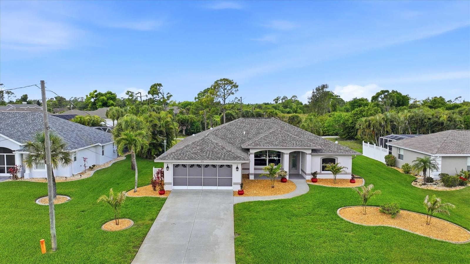 828 ROTONDA CIR, ROTONDA WEST, FL, 33947