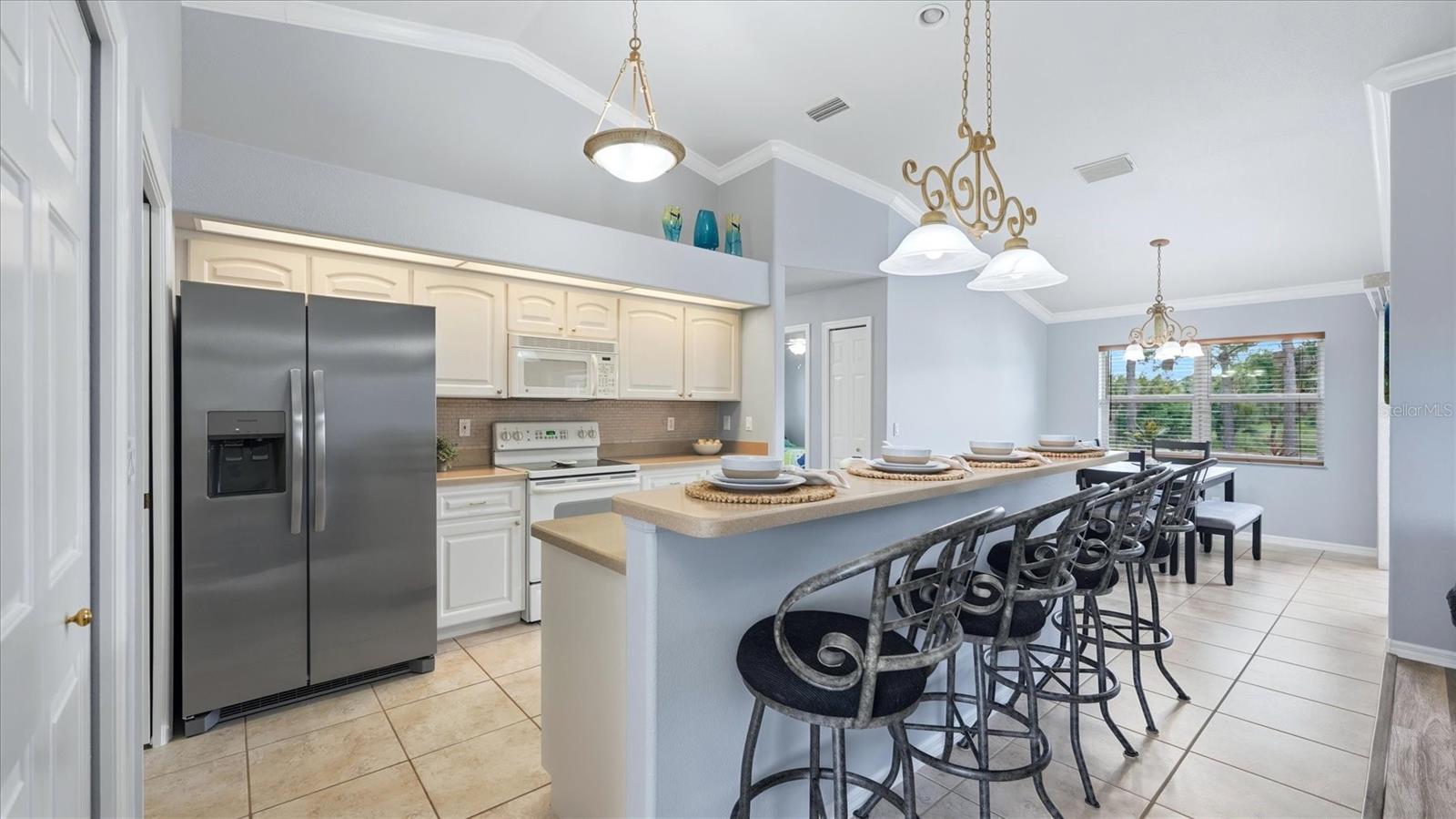 828 ROTONDA CIR, ROTONDA WEST, FL, 33947