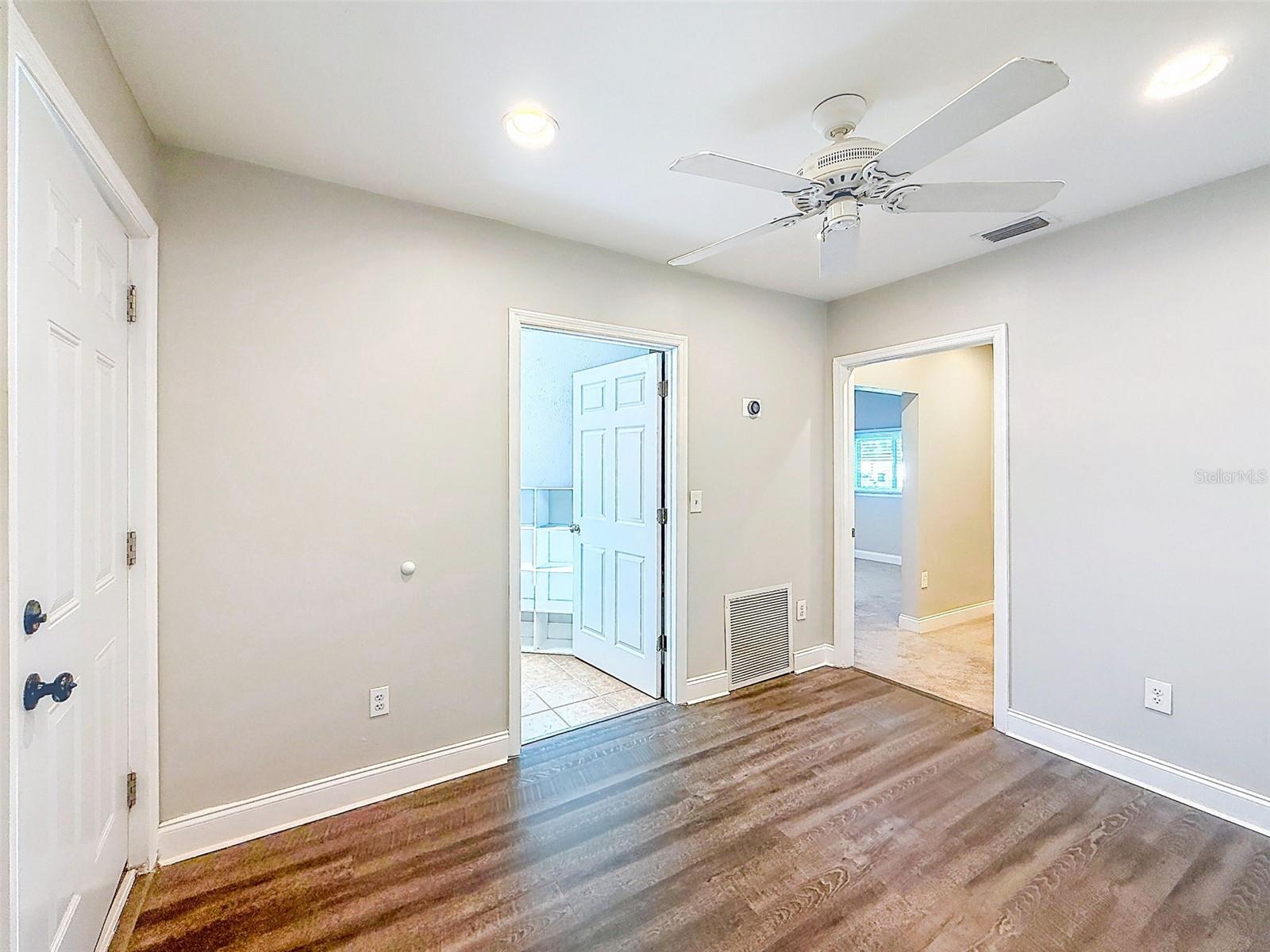 7401 16TH ST N, ST PETERSBURG, FL, 33702