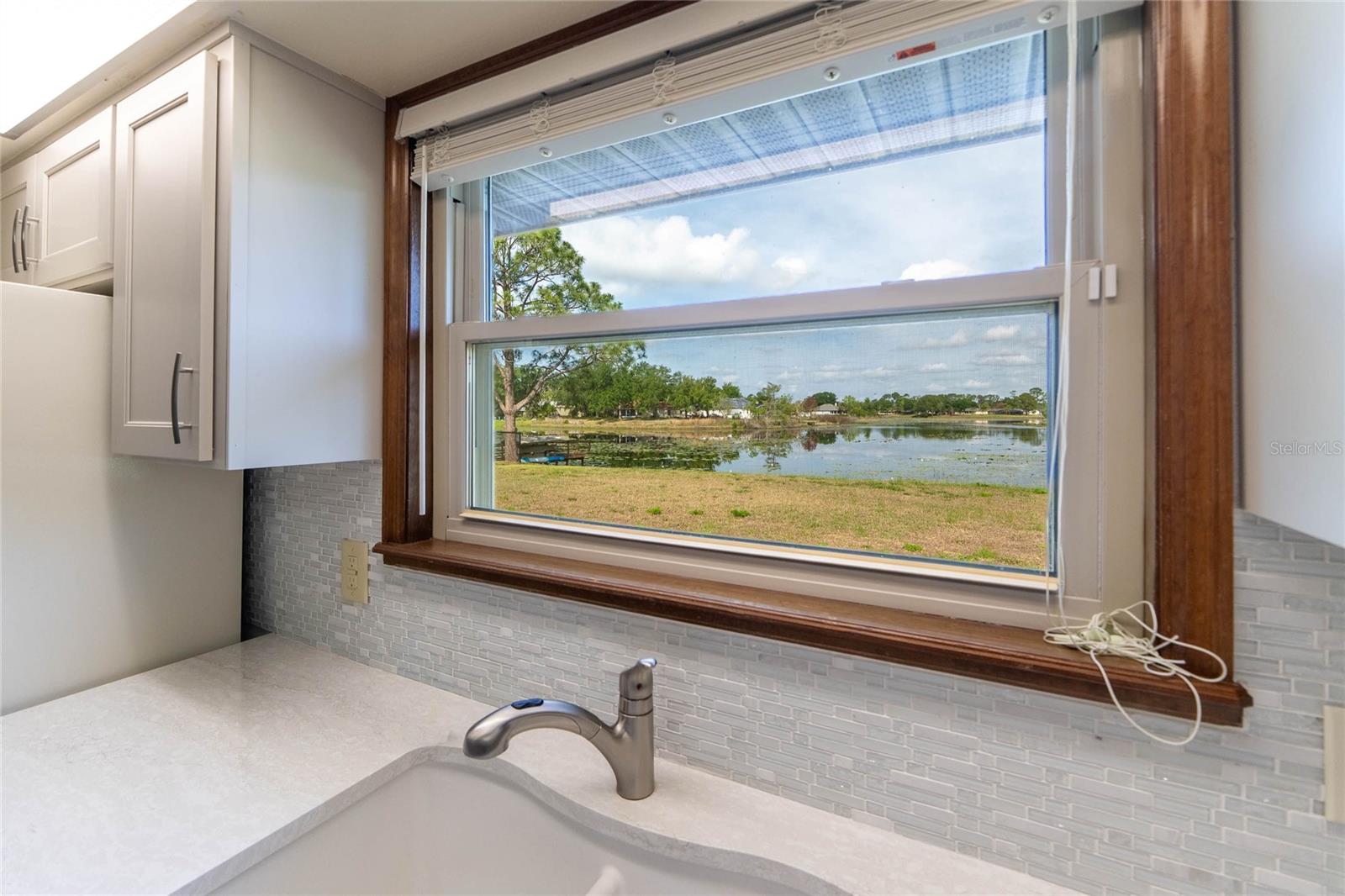 1020 AVIS, DELTONA, FL, 32738