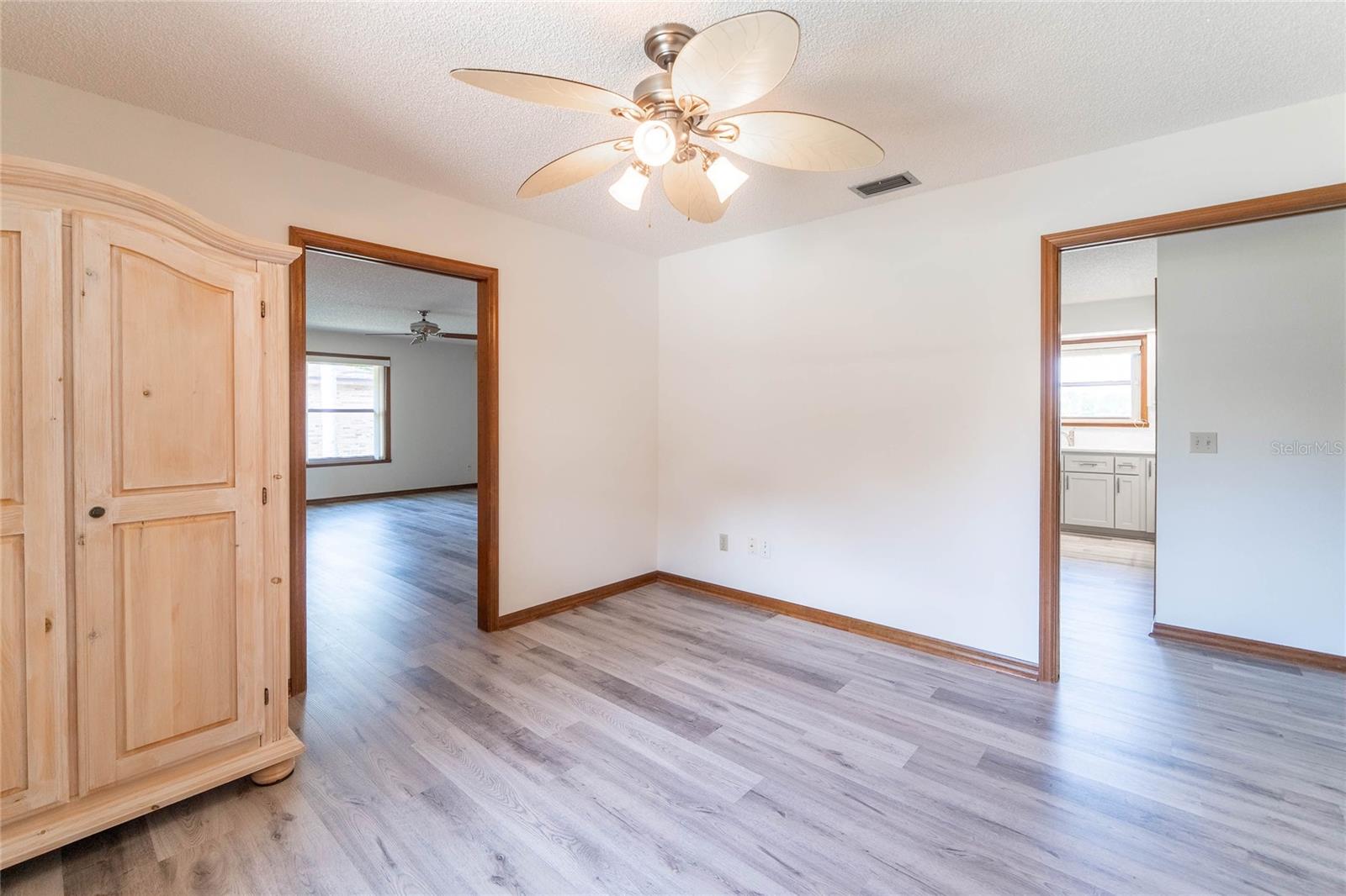 1020 AVIS, DELTONA, FL, 32738