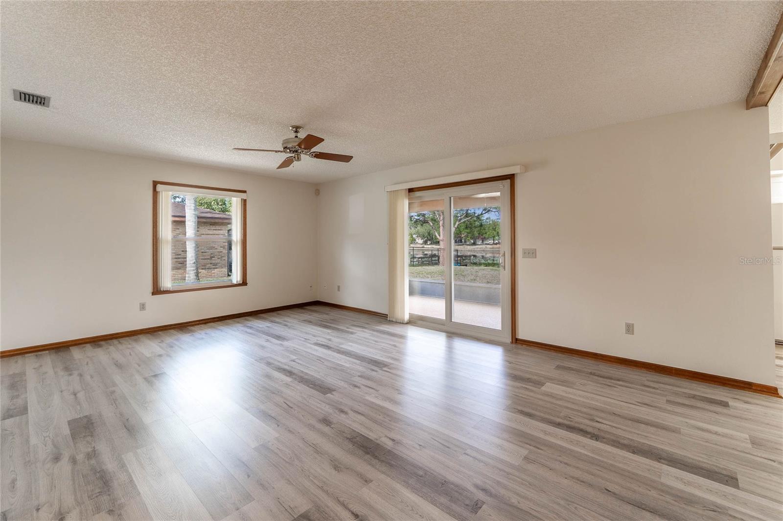1020 AVIS, DELTONA, FL, 32738