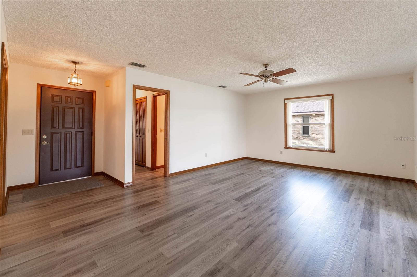 1020 AVIS, DELTONA, FL, 32738
