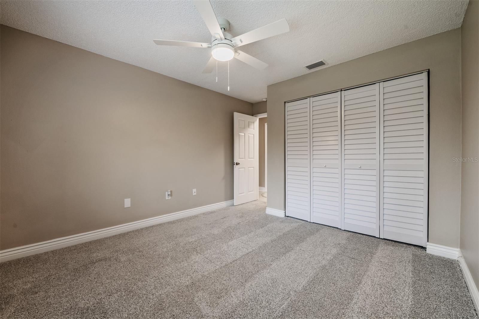 1801 E LAKE RD #6D, PALM HARBOR, FL, 34685