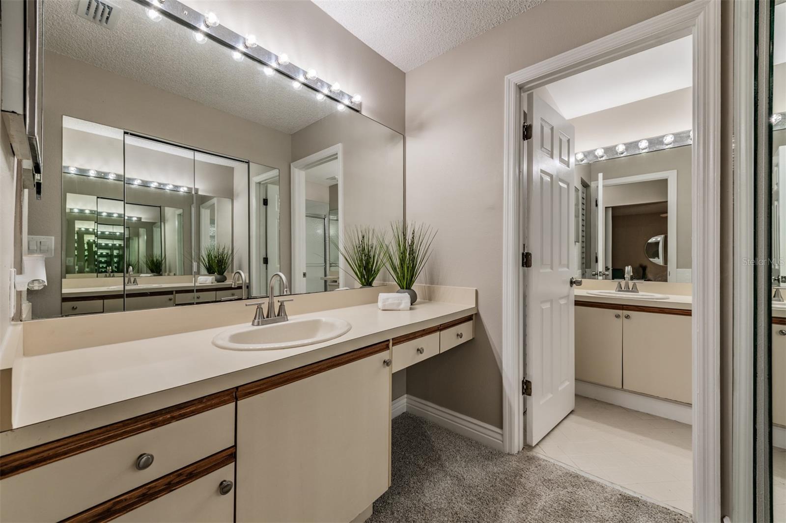 1801 E LAKE RD #6D, PALM HARBOR, FL, 34685