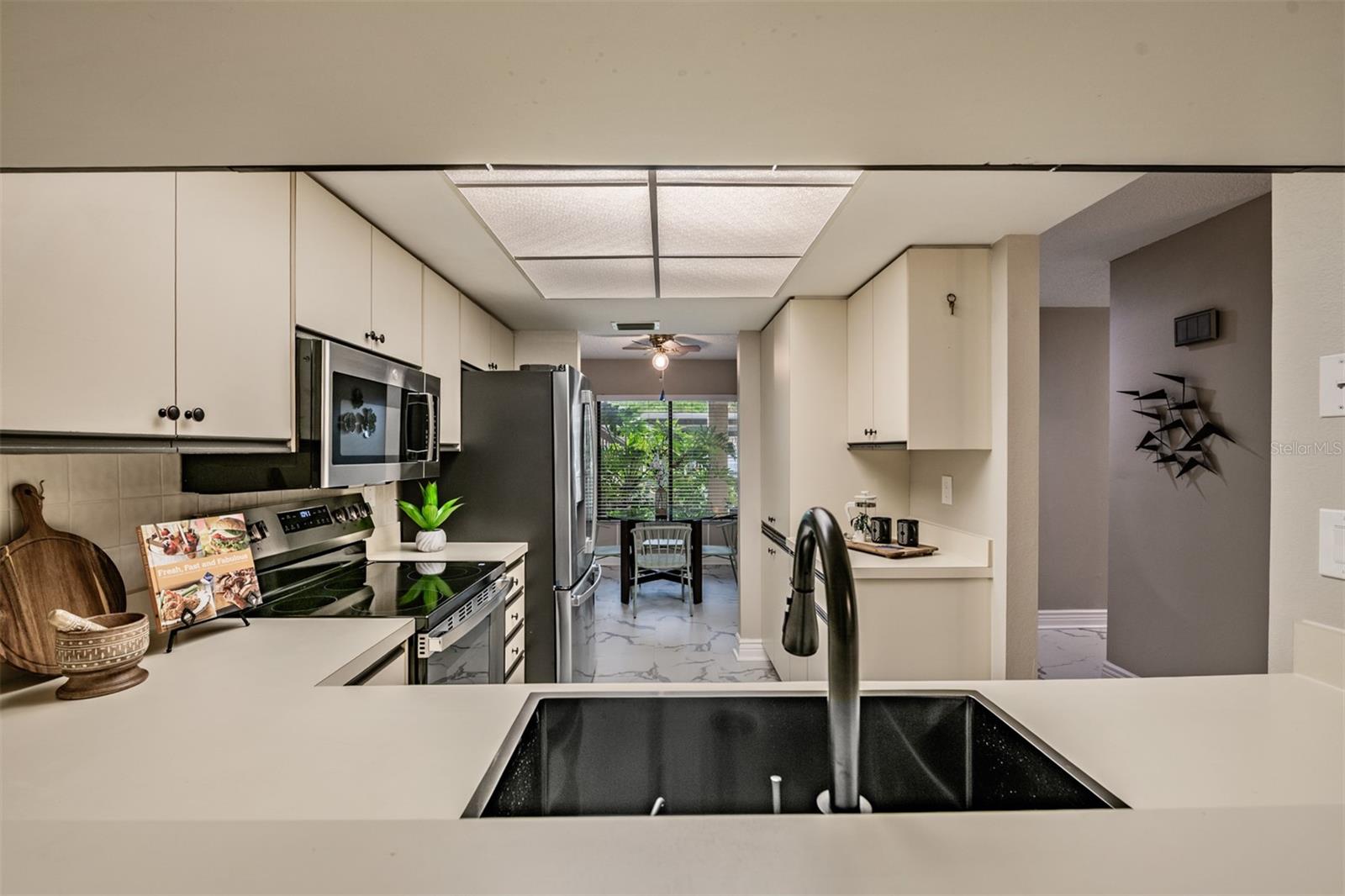 1801 E LAKE RD #6D, PALM HARBOR, FL, 34685