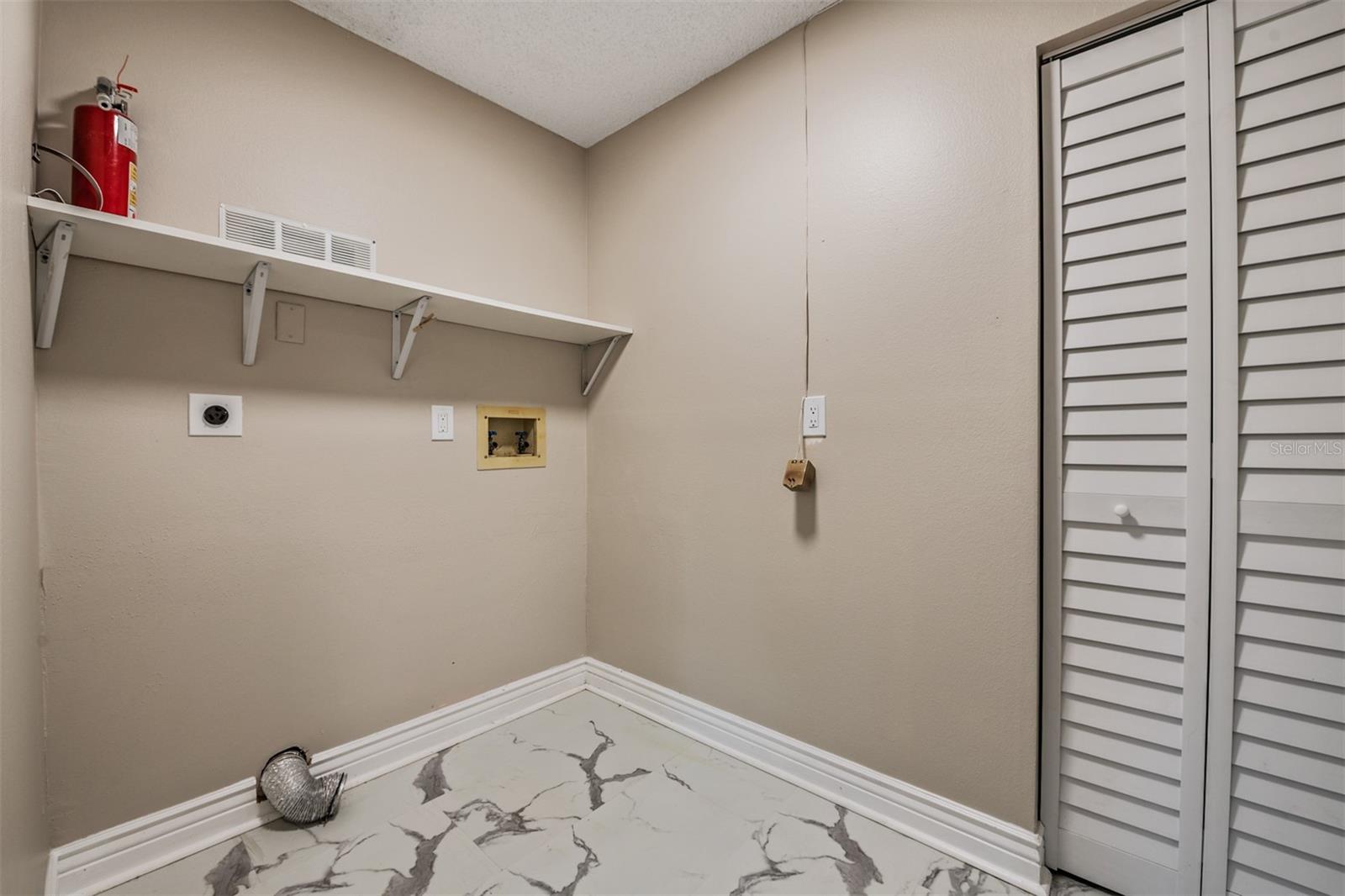 1801 E LAKE RD #6D, PALM HARBOR, FL, 34685