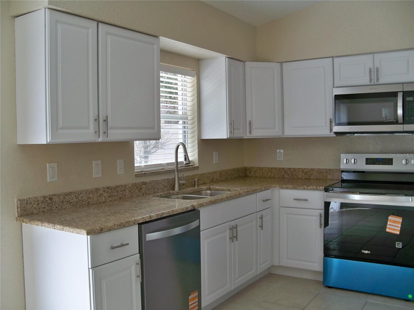 120 BRITTANY RD, MASCOTTE, FL, 34753