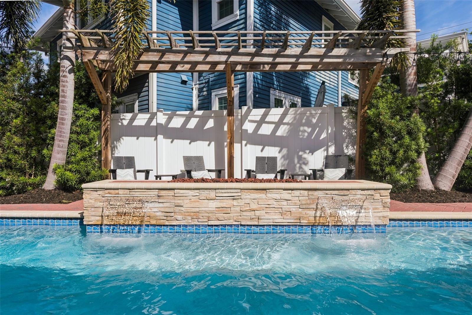 2509 W PALM DR, TAMPA, FL, 33629