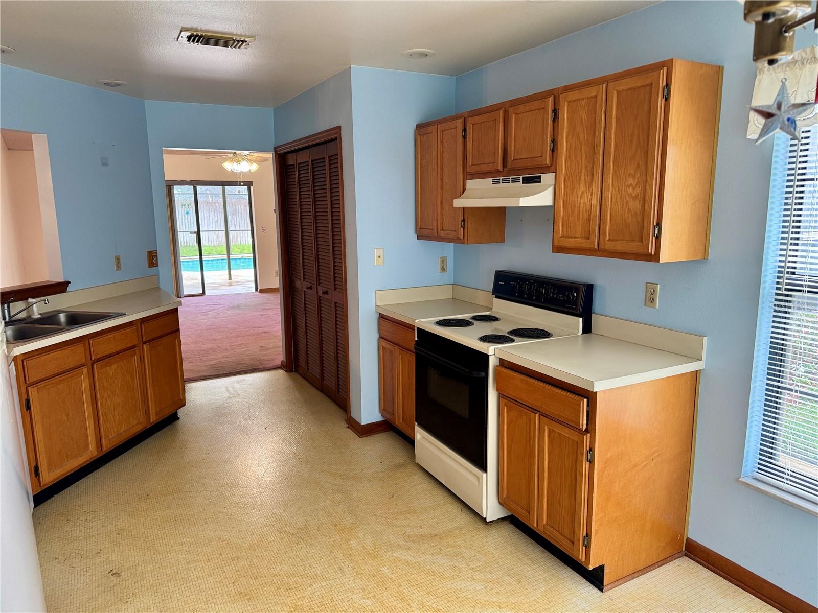 5294 AEOLUS WAY, ORLANDO, FL, 32808