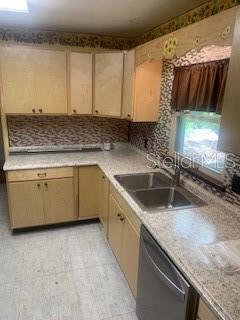 516 S EXETER ST, EUSTIS, FL, 32726