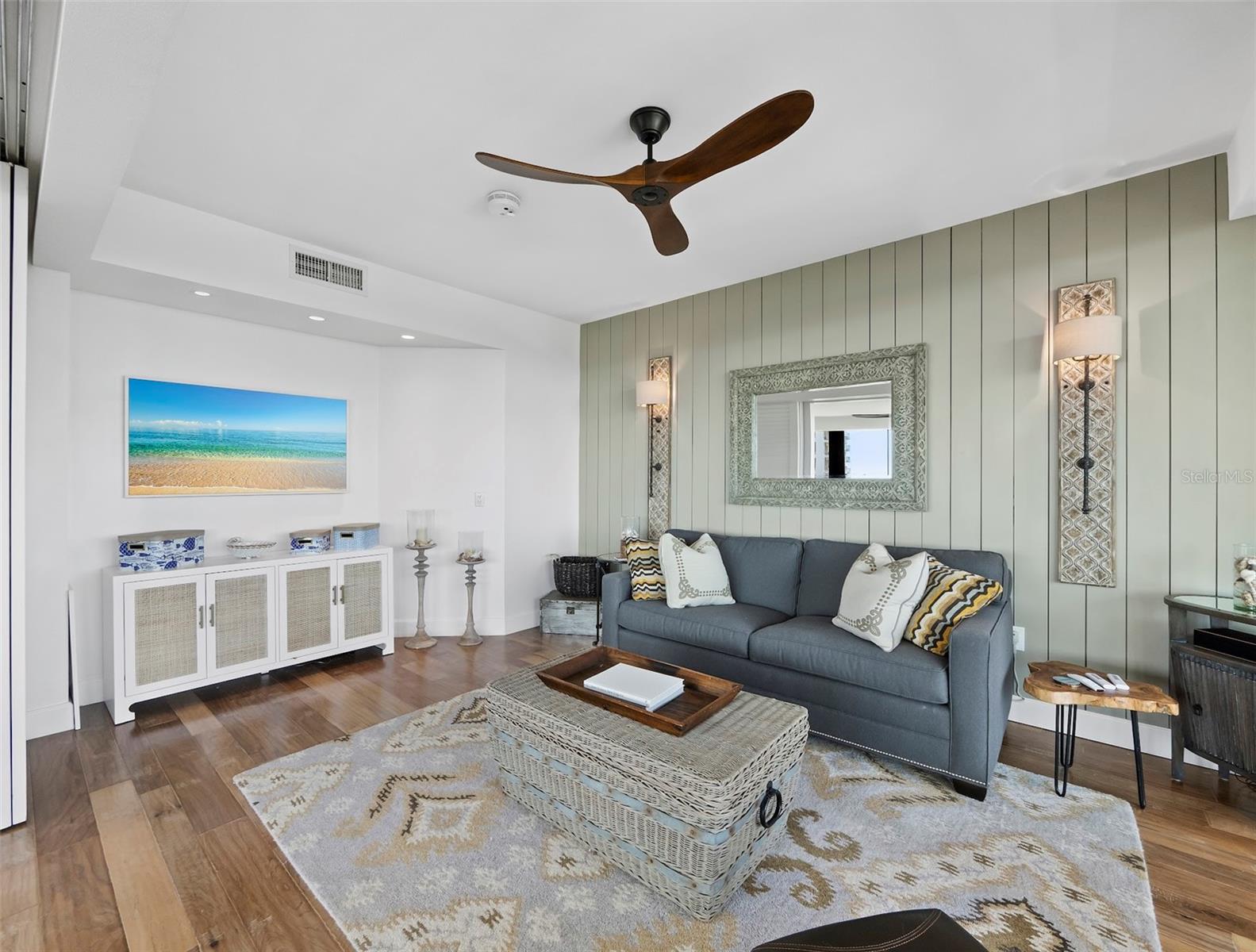 535 SANCTUARY DR #A603, LONGBOAT KEY, FL, 34228