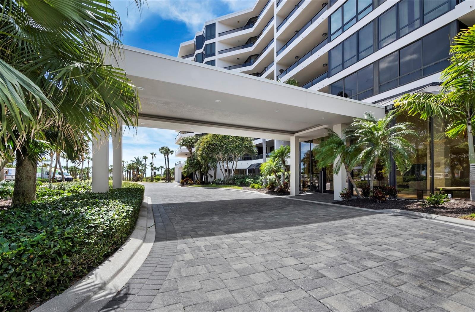 535 SANCTUARY DR #A603, LONGBOAT KEY, FL, 34228