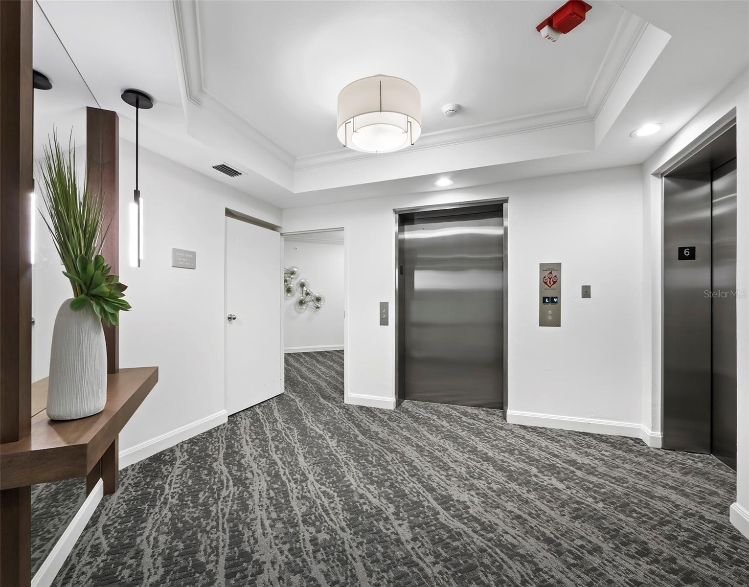 535 SANCTUARY DR #A603, LONGBOAT KEY, FL, 34228