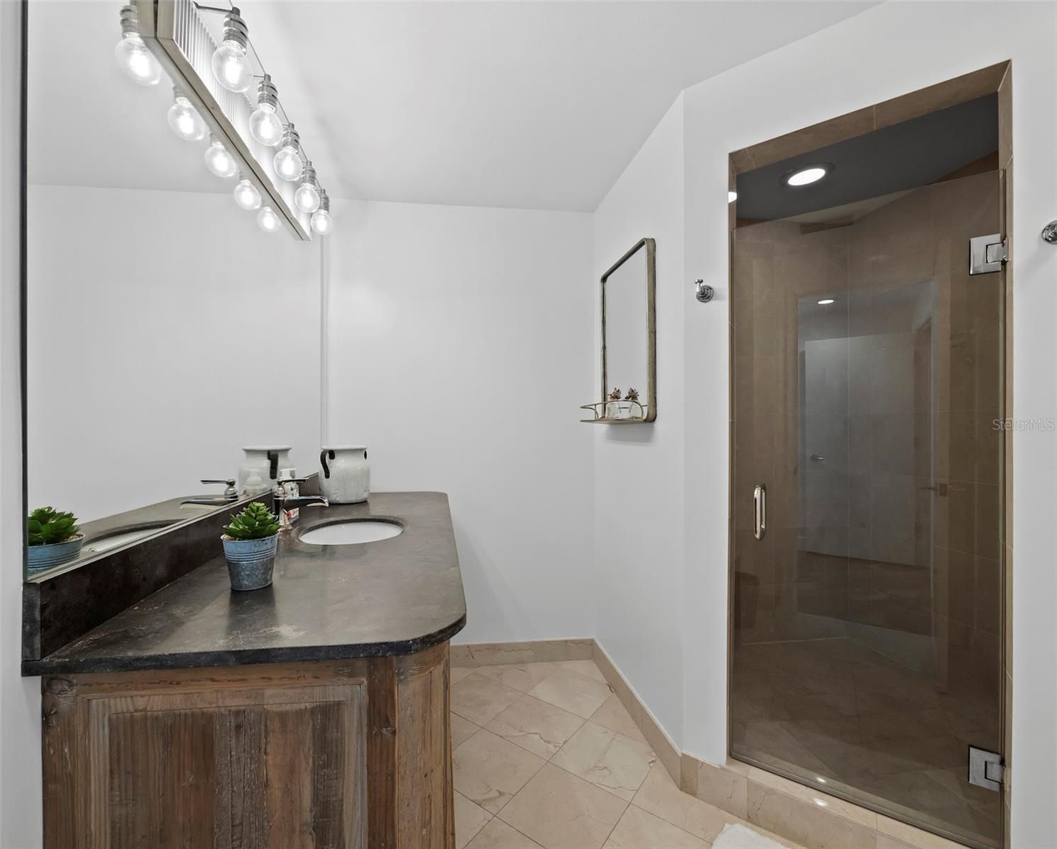 535 SANCTUARY DR #A603, LONGBOAT KEY, FL, 34228