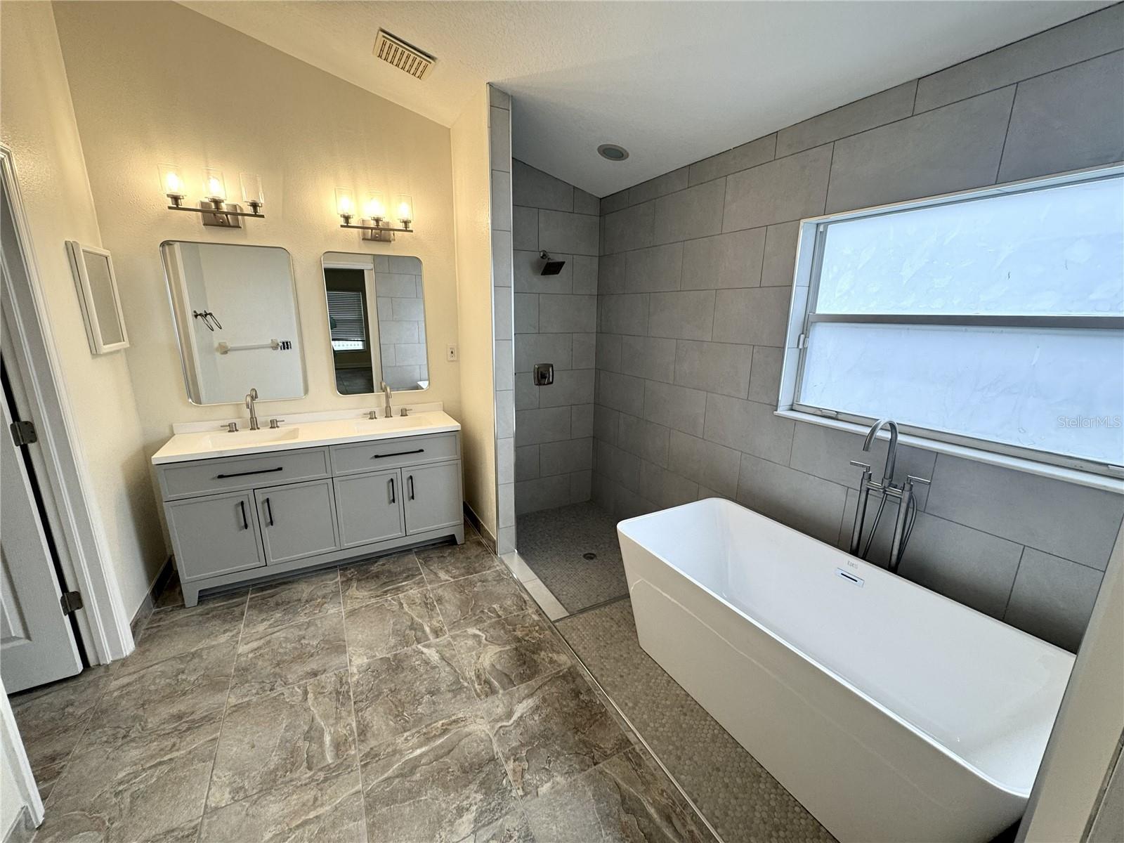 30630 NICKERSON LOOP, WESLEY CHAPEL, FL, 33543