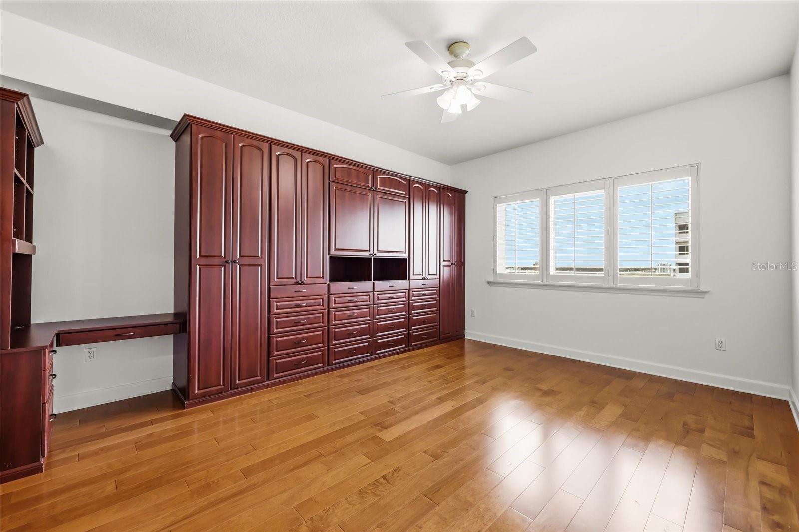 100 S EOLA DR #1605, ORLANDO, FL, 32801