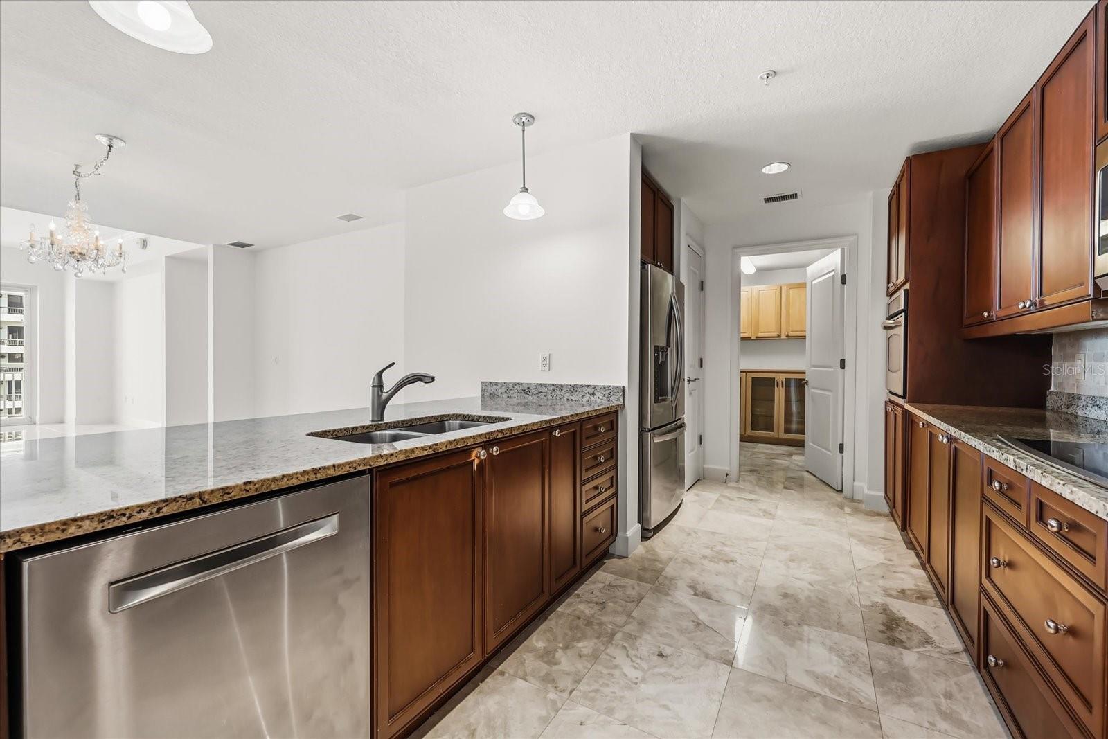 100 S EOLA DR #1605, ORLANDO, FL, 32801