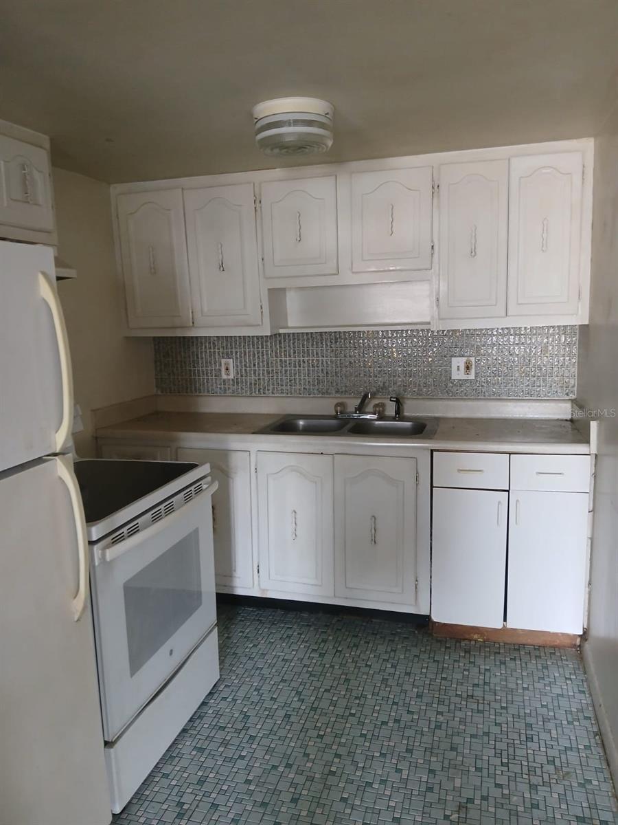 2916 W WILDER AVE, TAMPA, FL, 33614