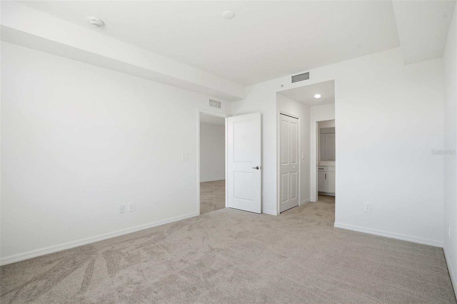 17560 OPAL SAND DR #105, VENICE, FL, 34293