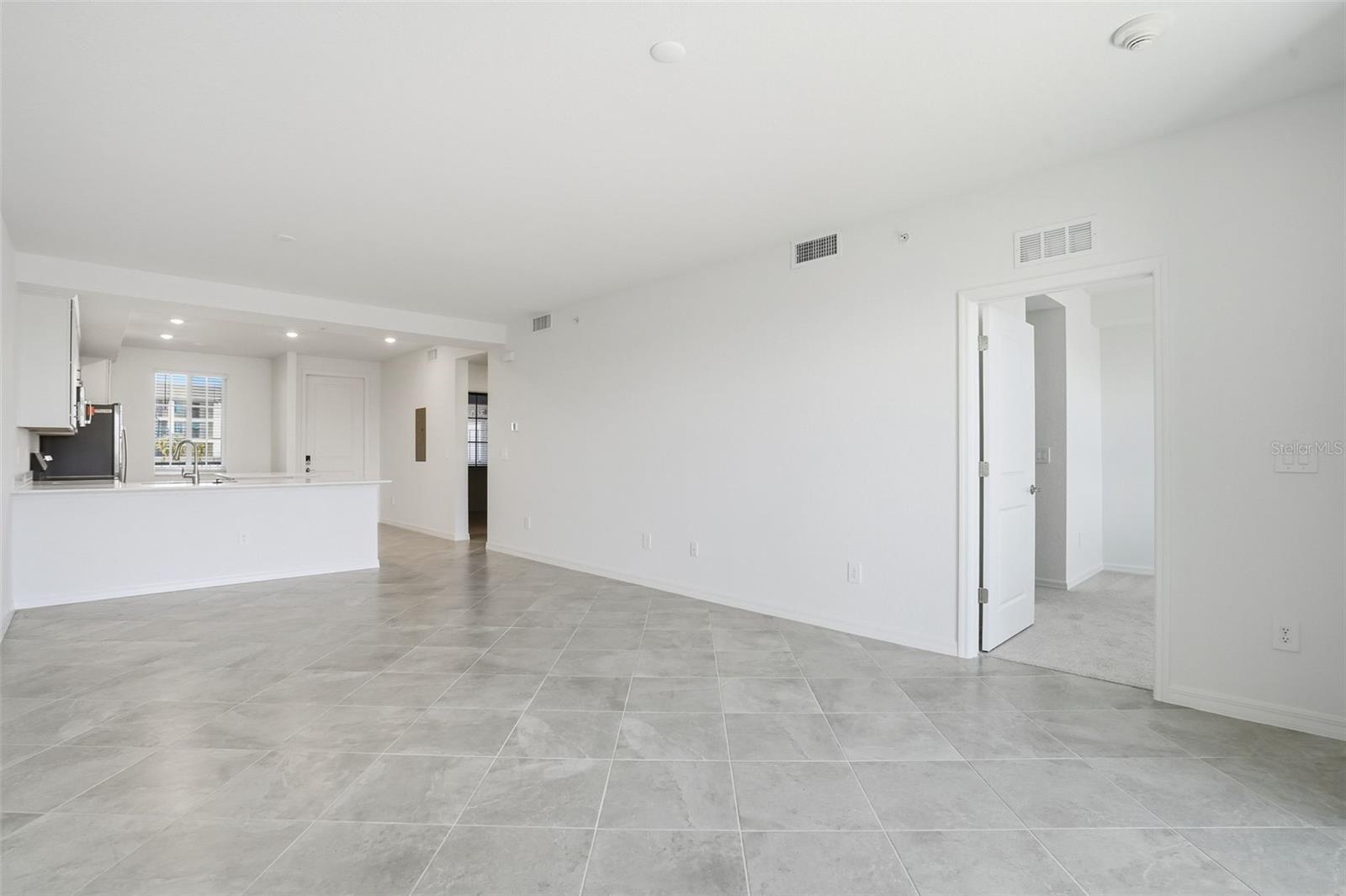 17560 OPAL SAND DR #105, VENICE, FL, 34293