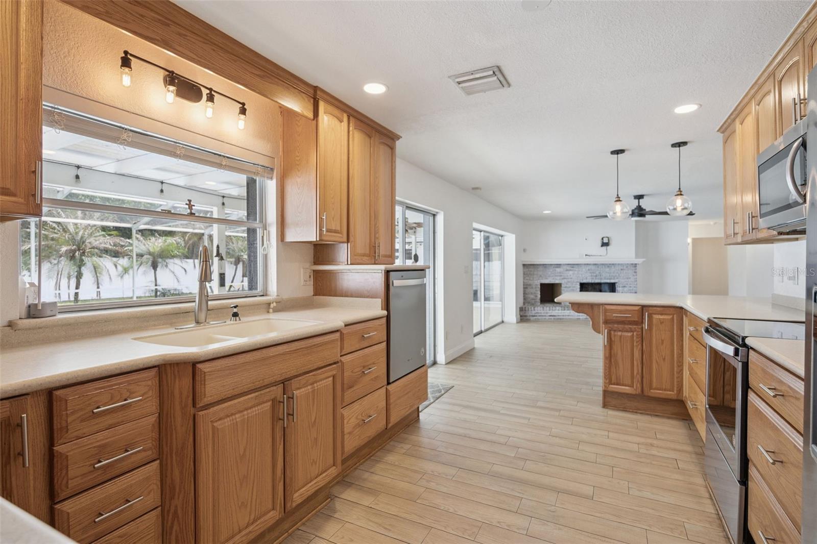 603 N SWEETWATER BLVD, LONGWOOD, FL, 32779