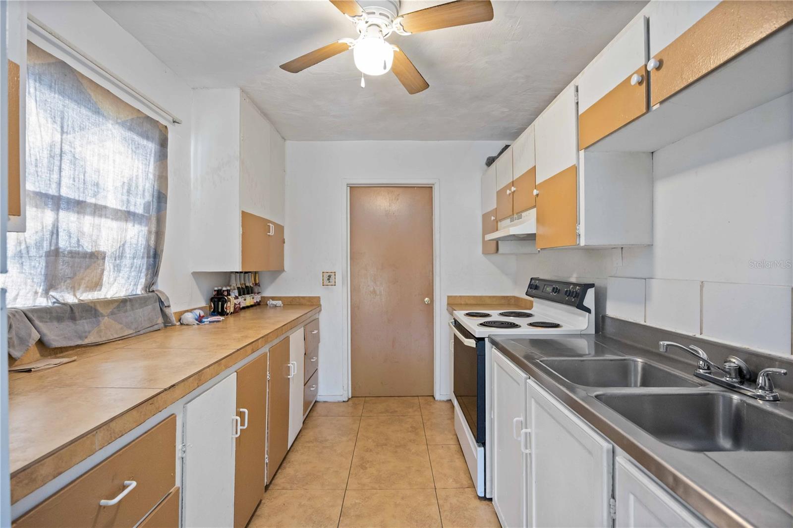 902 27TH ST E, BRADENTON, FL, 34208