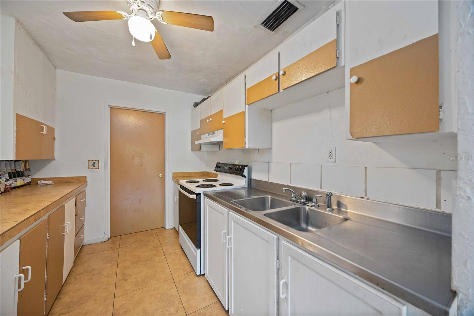 902 27TH ST E, BRADENTON, FL, 34208