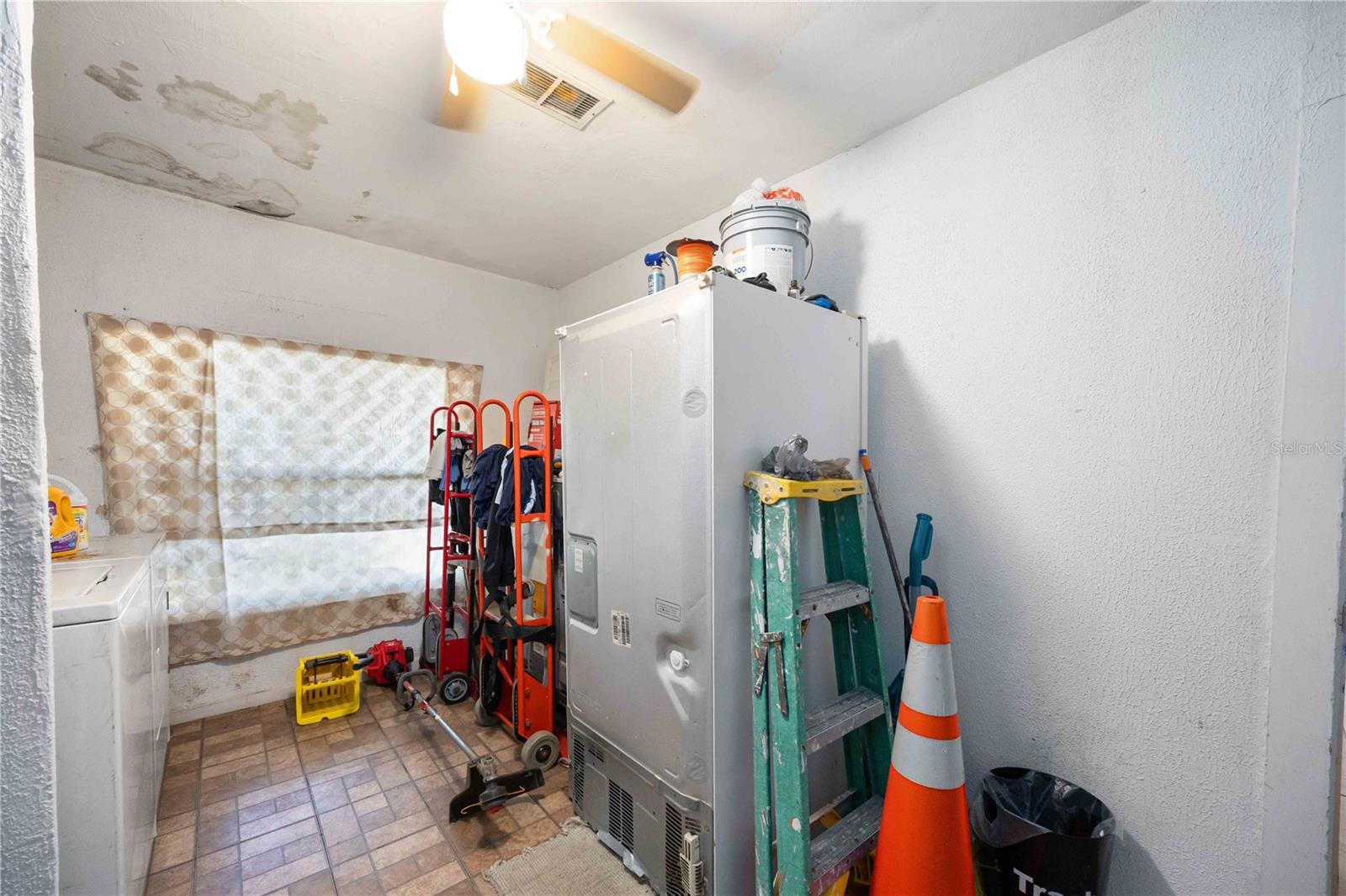 902 27TH ST E, BRADENTON, FL, 34208