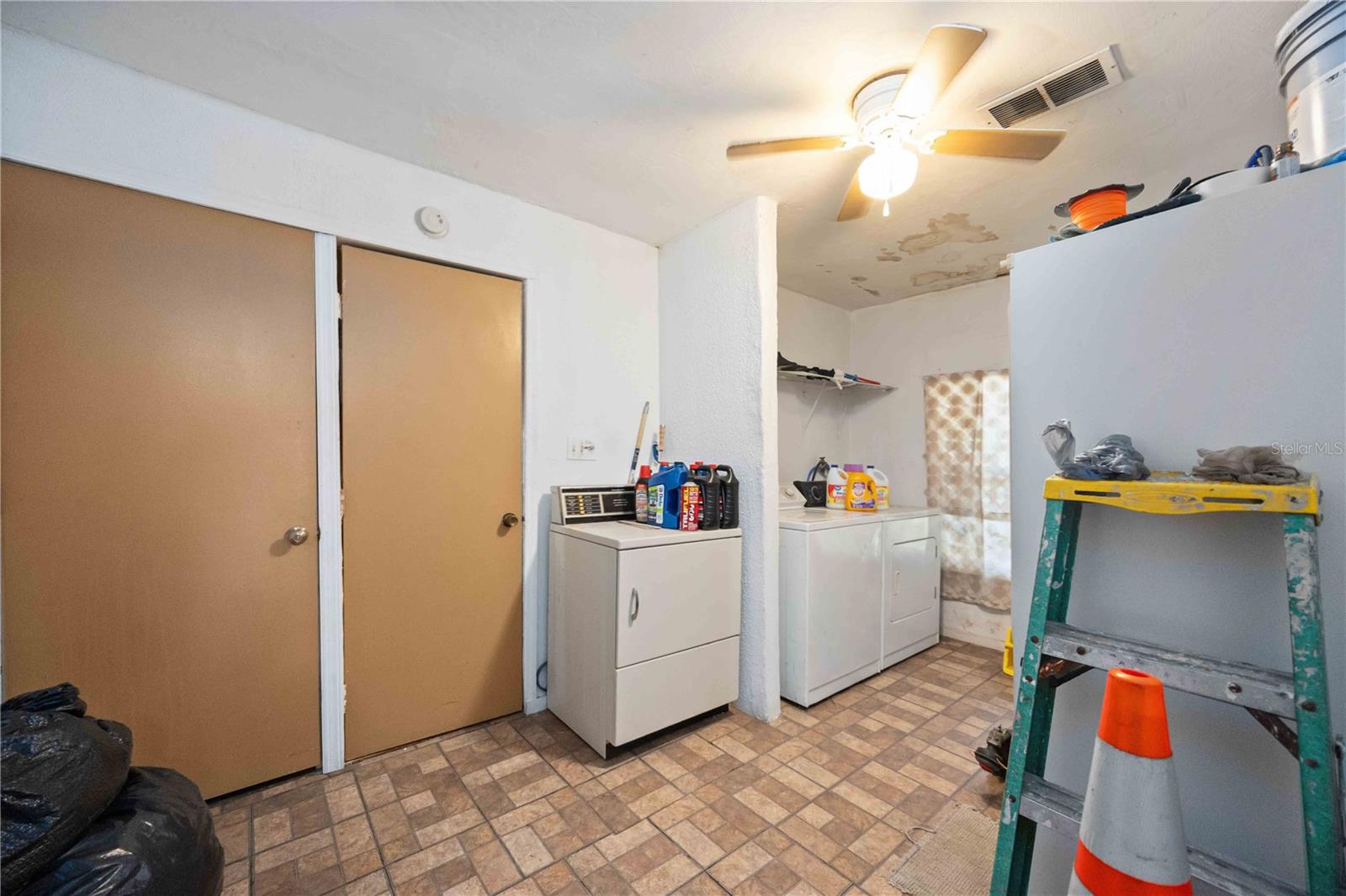 902 27TH ST E, BRADENTON, FL, 34208