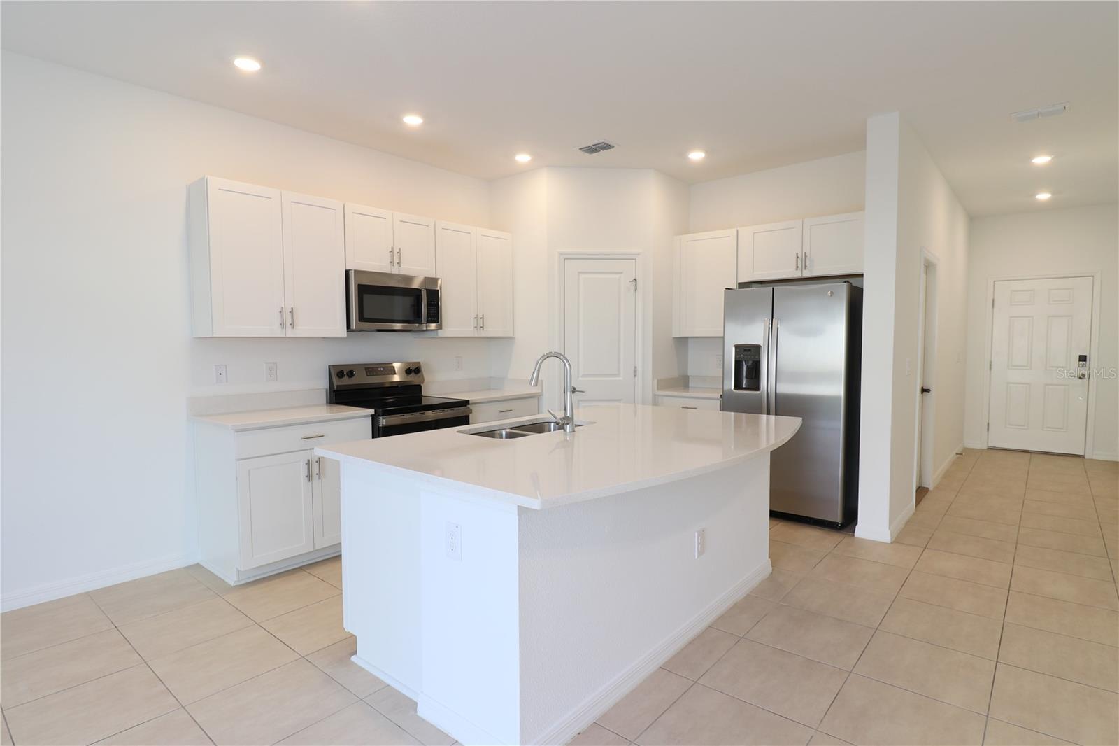 2208 PARAVANE WAY, WESLEY CHAPEL, FL, 33543