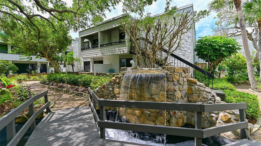 1555 TARPON CENTER DR #G 235, VENICE, FL, 34285