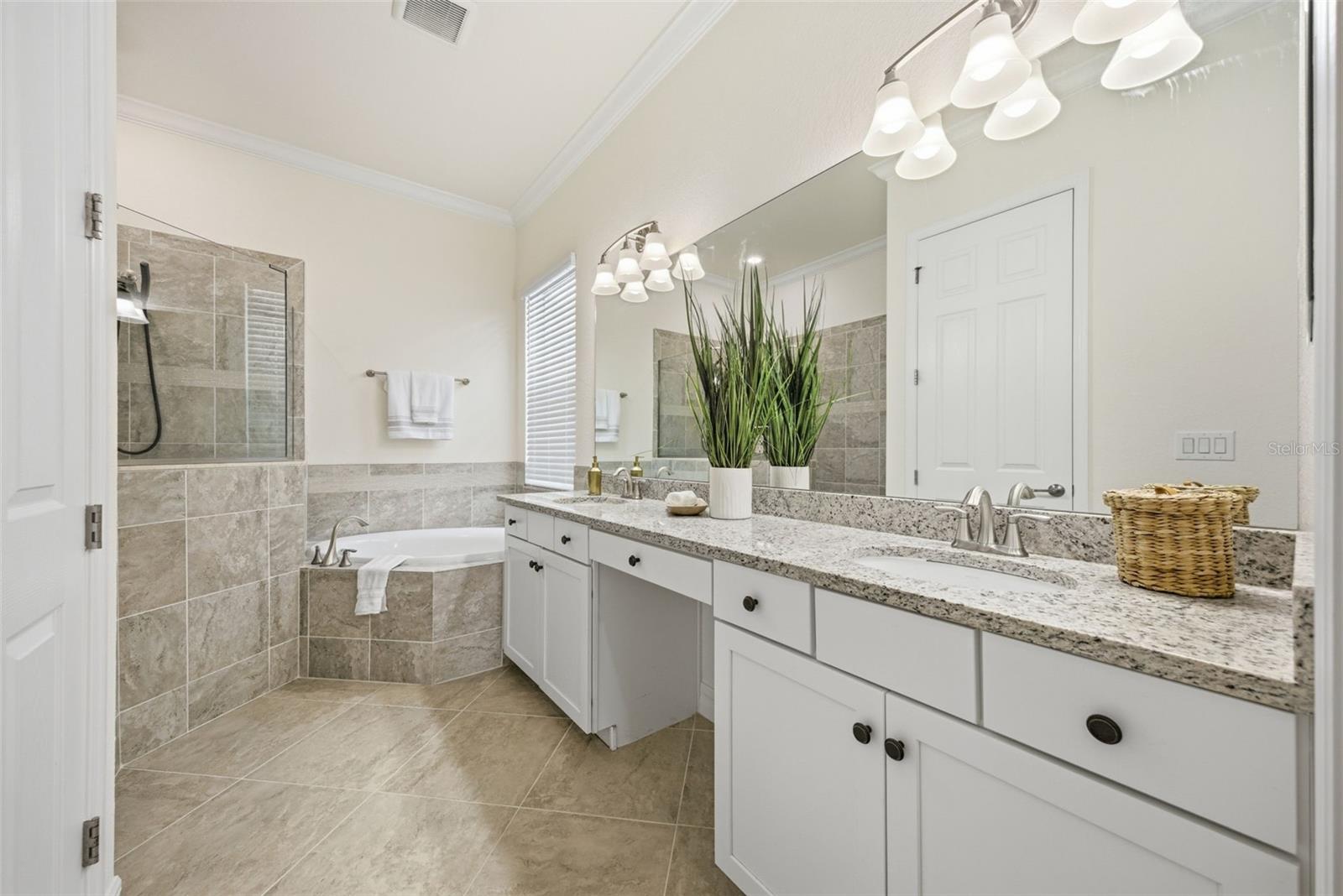 12241 PERENNIAL PL, LAKEWOOD RANCH, FL, 34211
