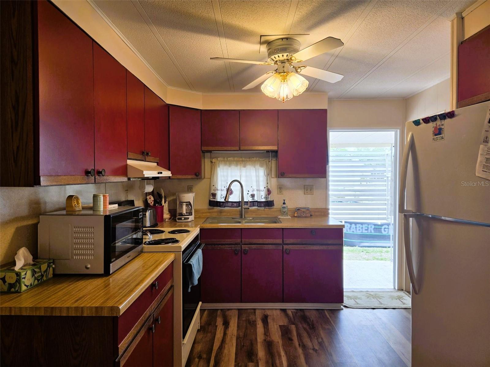 3226 SWEET GUM TER, SARASOTA, FL, 34237