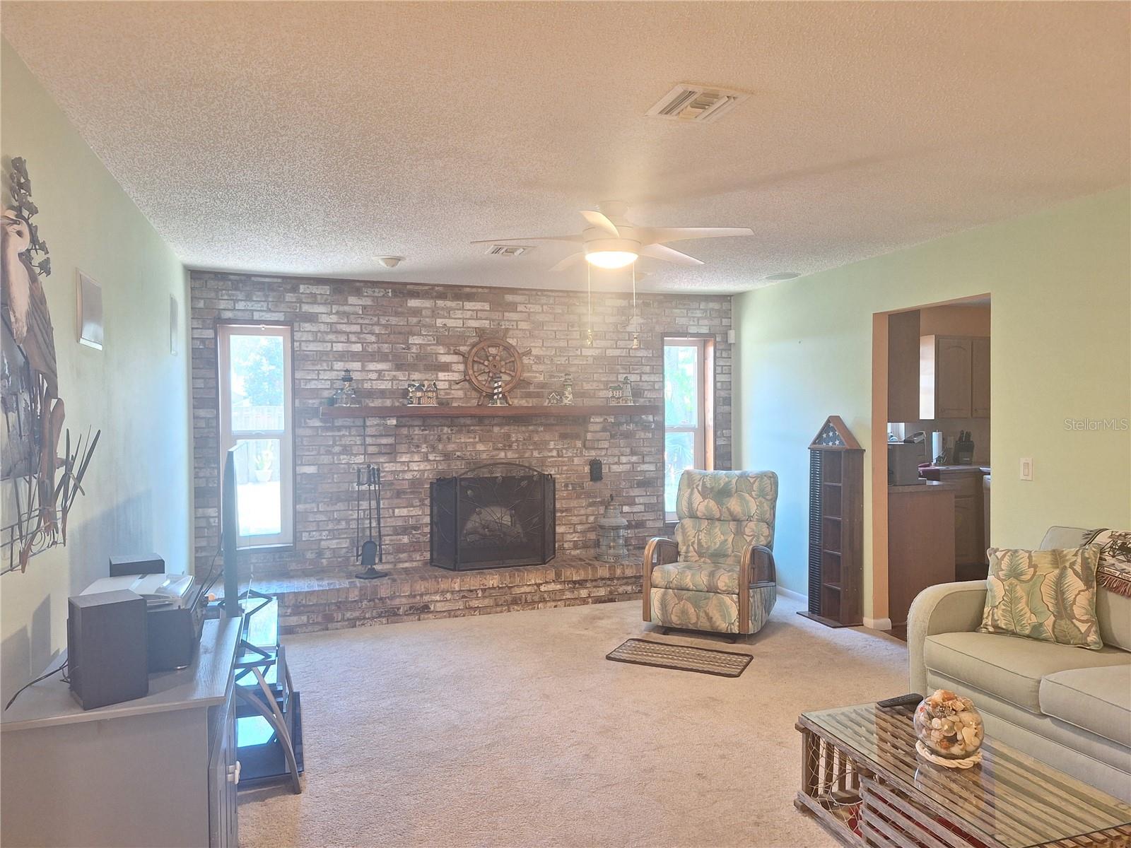 2707 PINE TREE DR, EDGEWATER, FL, 32141